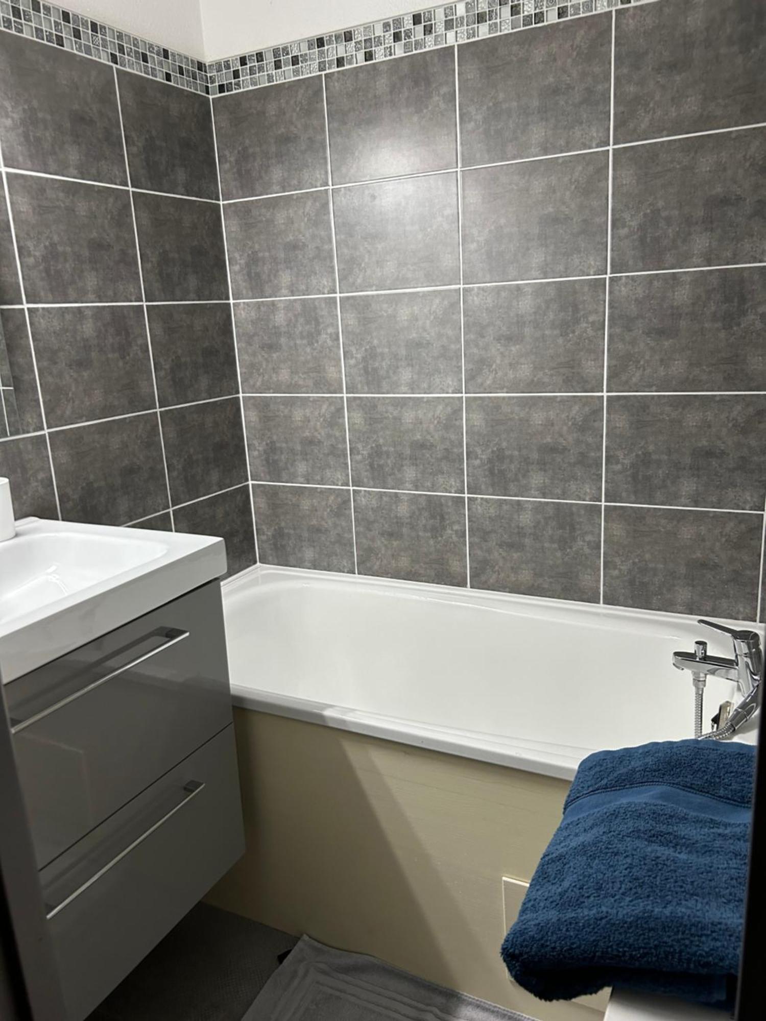 Appartement Confortable Abondance Centre-Ville Luaran gambar