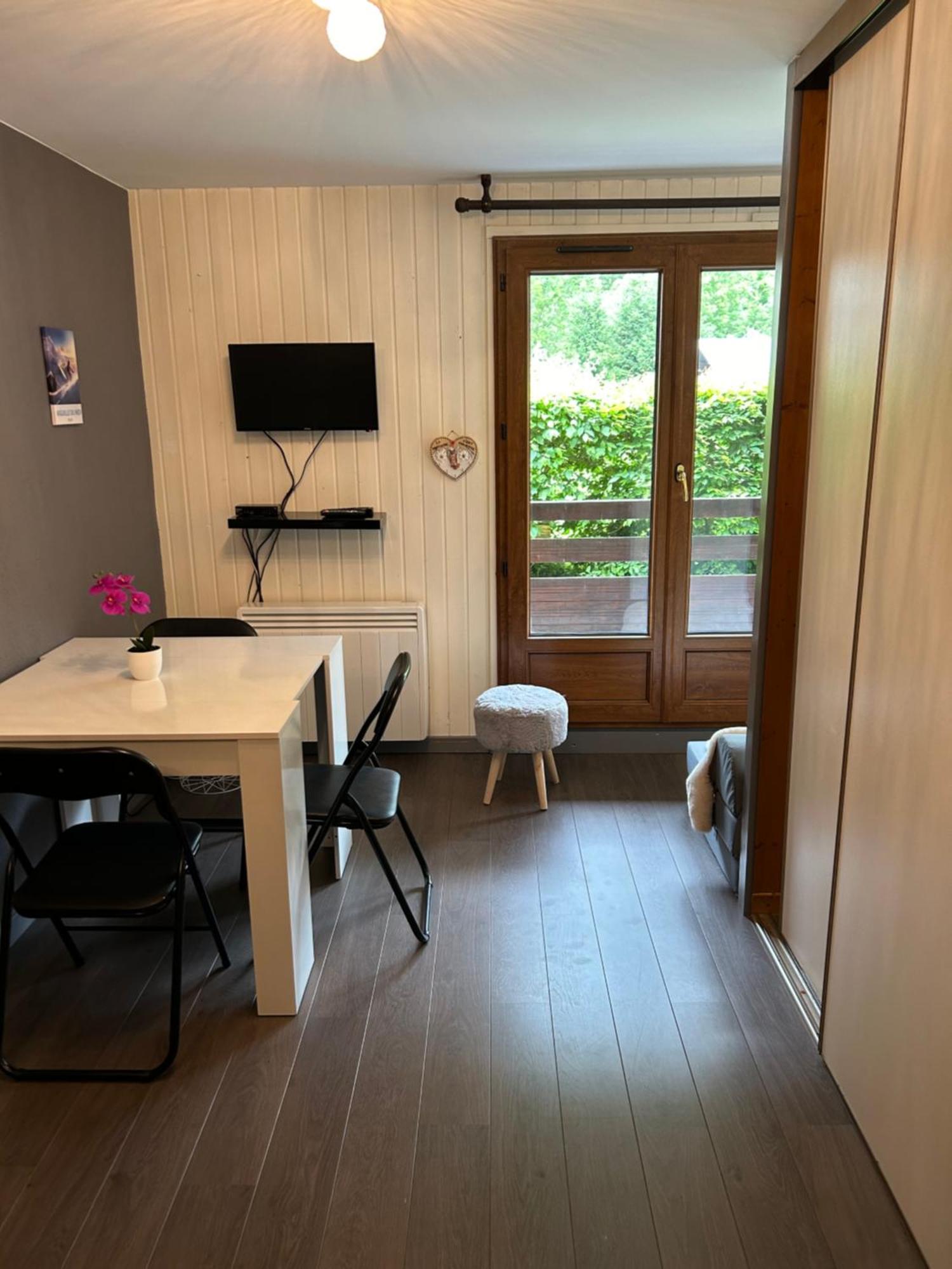 Appartement Confortable Abondance Centre-Ville Luaran gambar